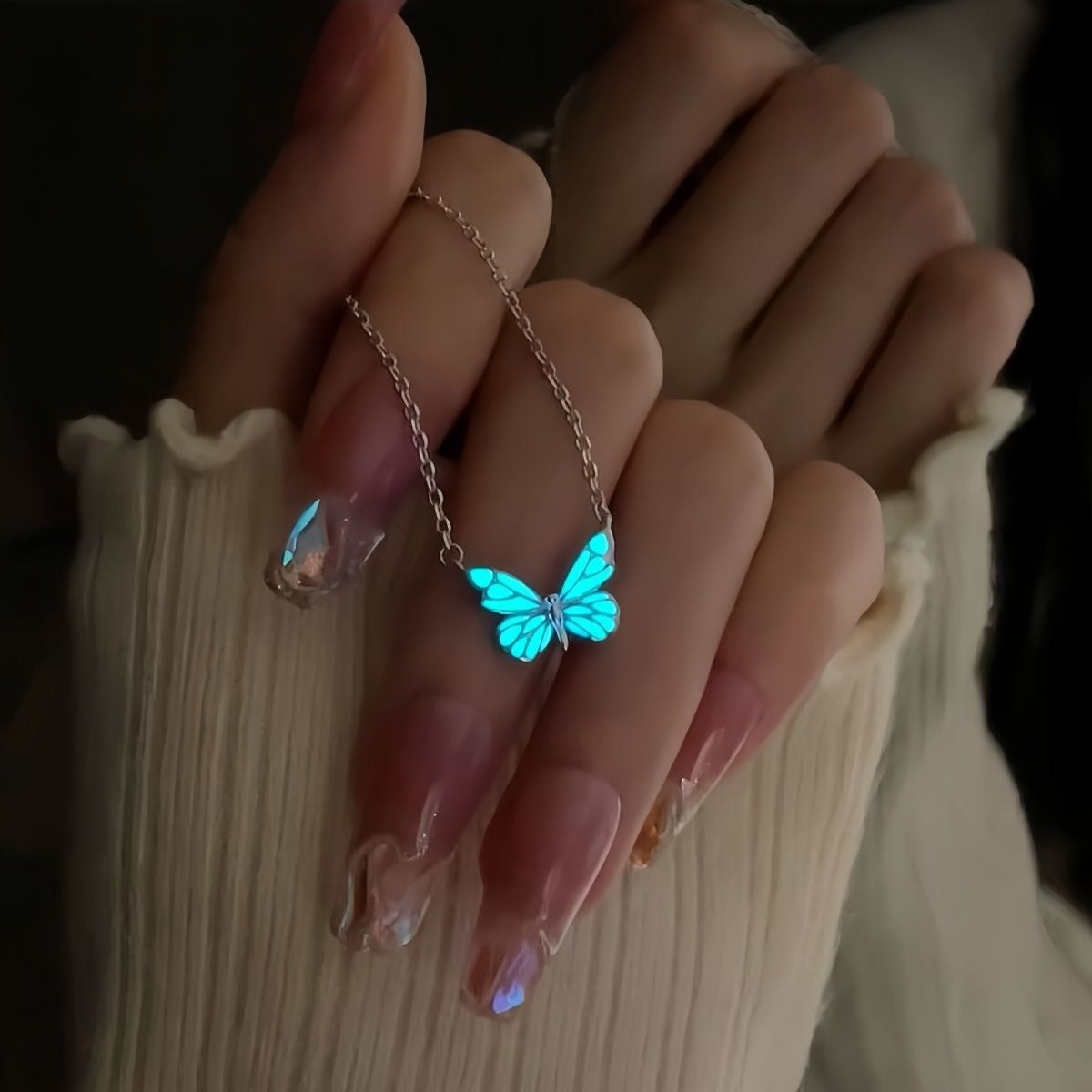 Luminous Butterfly Adjustable Necklace and Bracelet Set