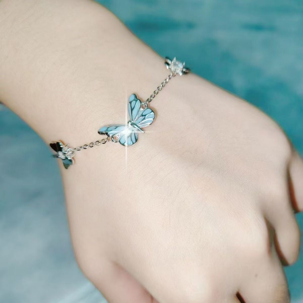 Luminous Butterfly Adjustable Necklace and Bracelet Set